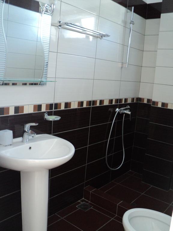 Vila Kosteli Himarë Habitación foto