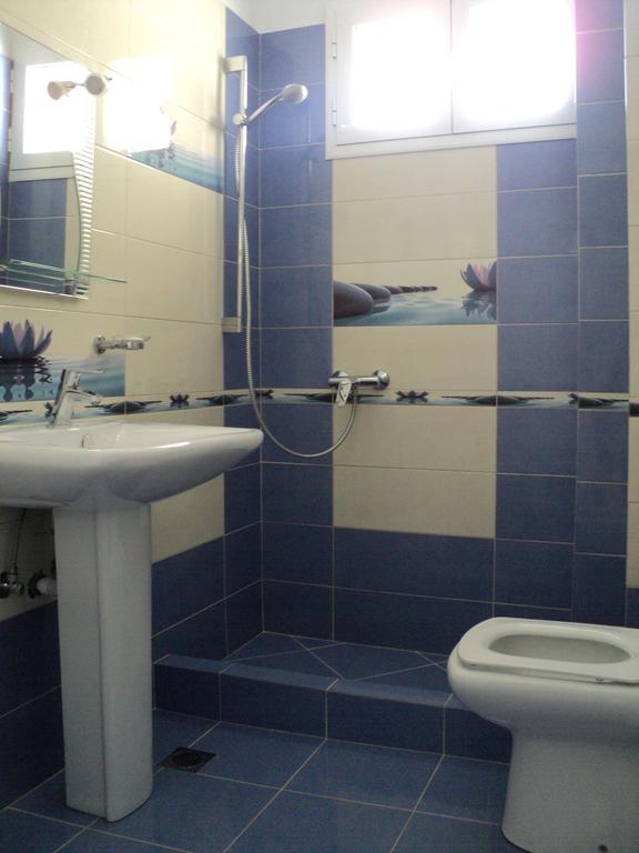 Vila Kosteli Himarë Habitación foto